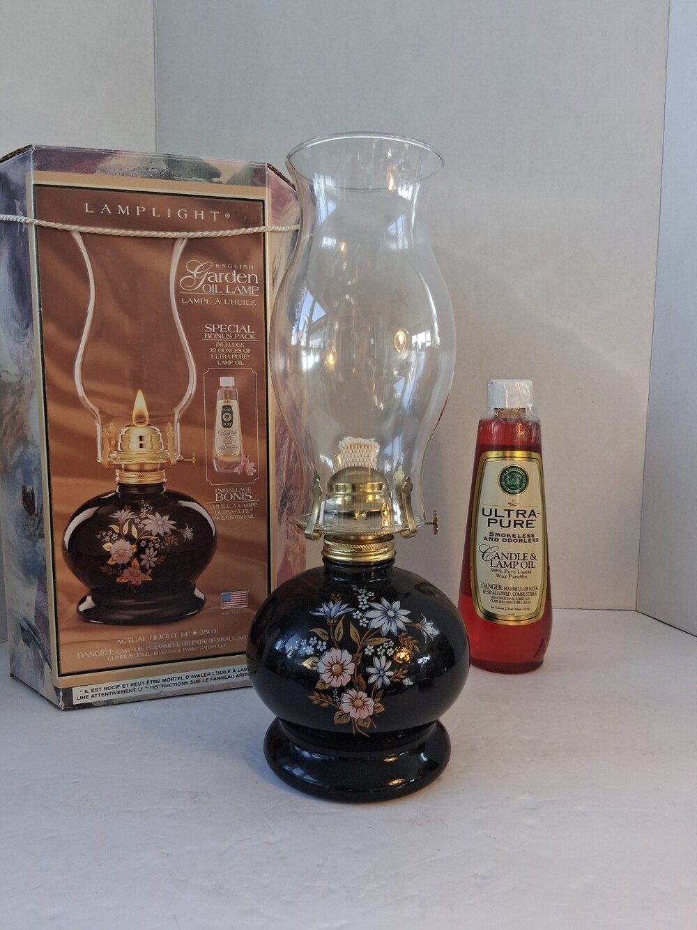NIB! VTG Lamplight Farms 'English Garden' Oil Lamp Black Glass Floral Hurricane